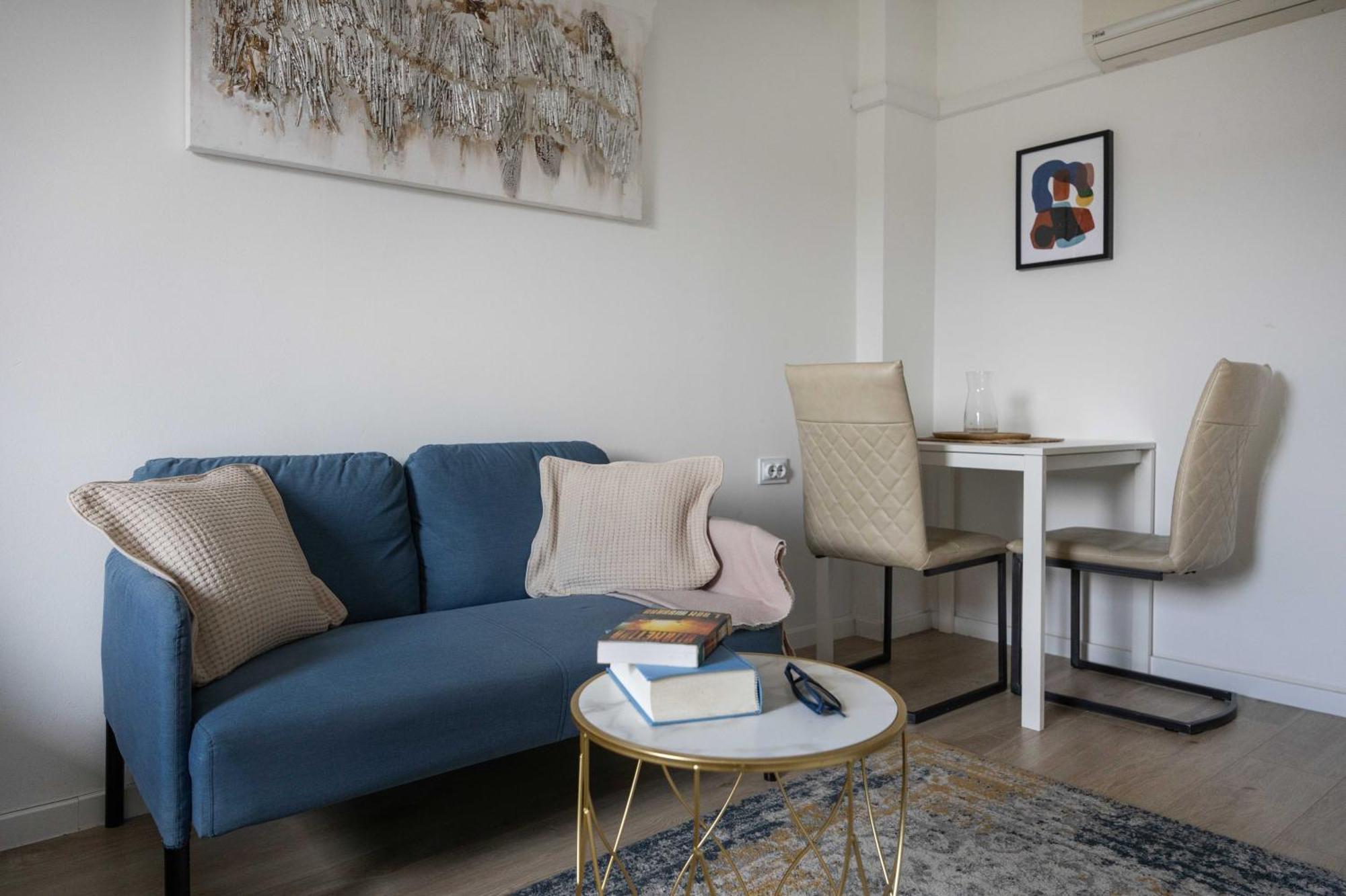Modern Studio Near City Center Загреб Екстериор снимка
