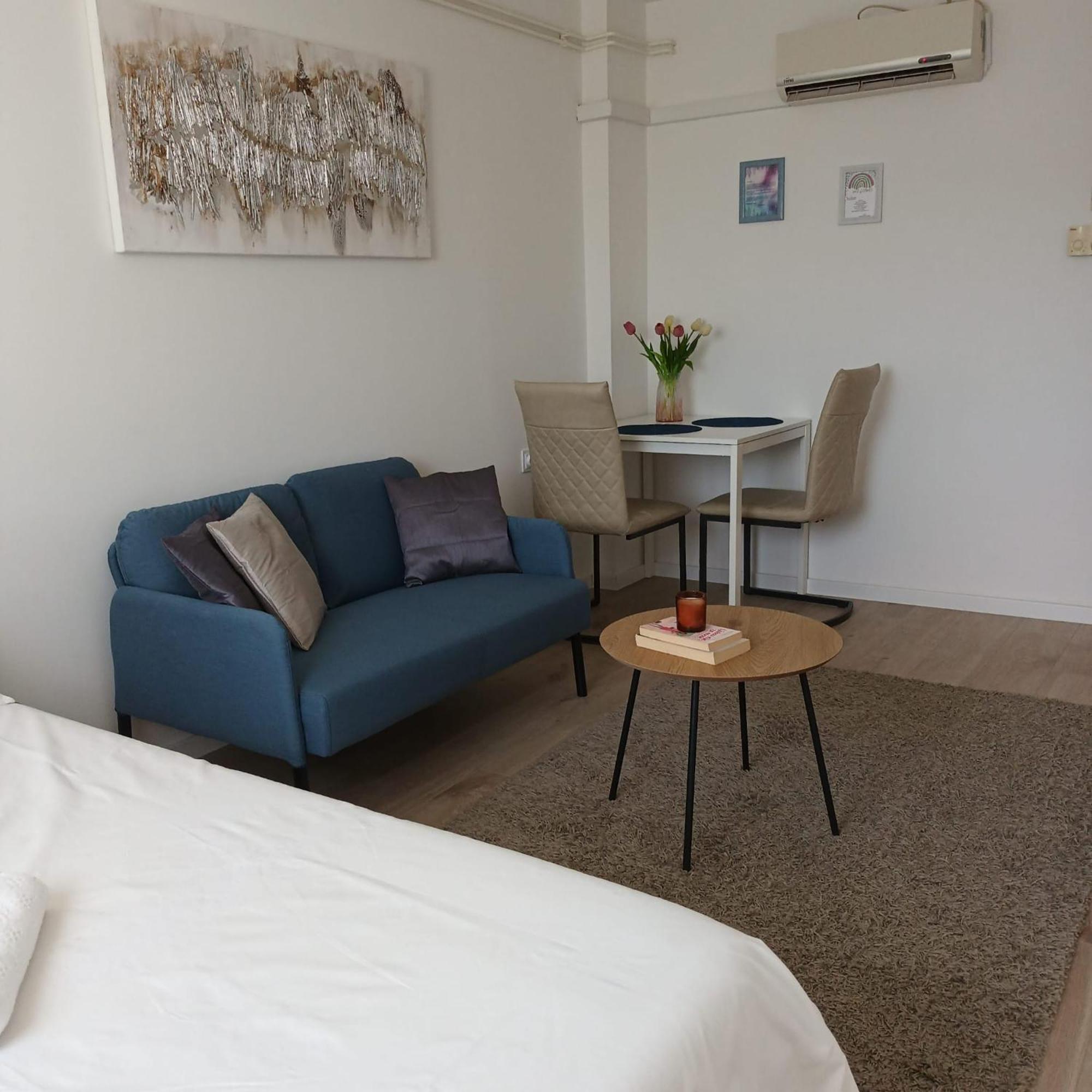 Modern Studio Near City Center Загреб Екстериор снимка